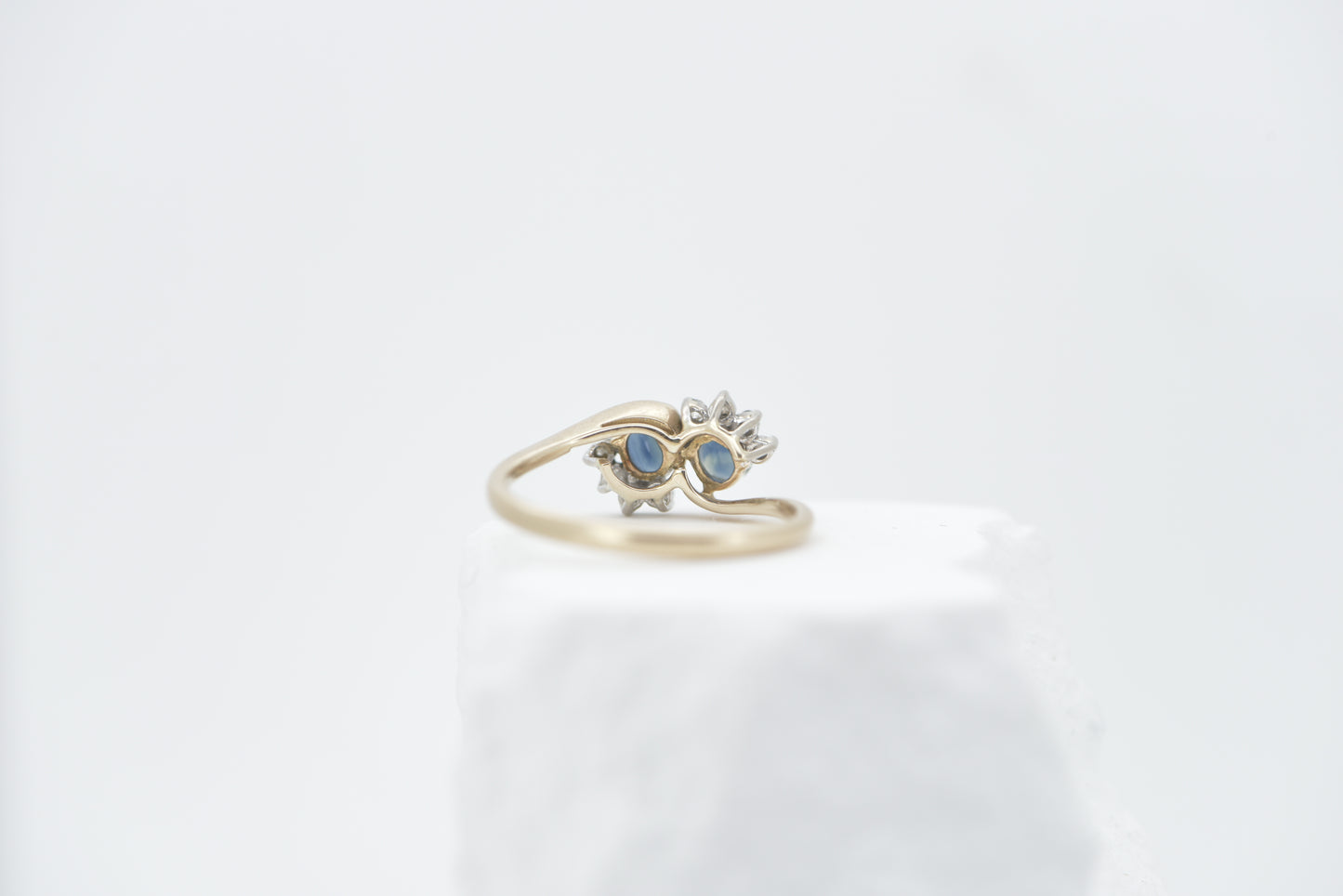 Clara Bow - Sapphire Toi et Moi with diamonds eyelashes - 14ct gold ring