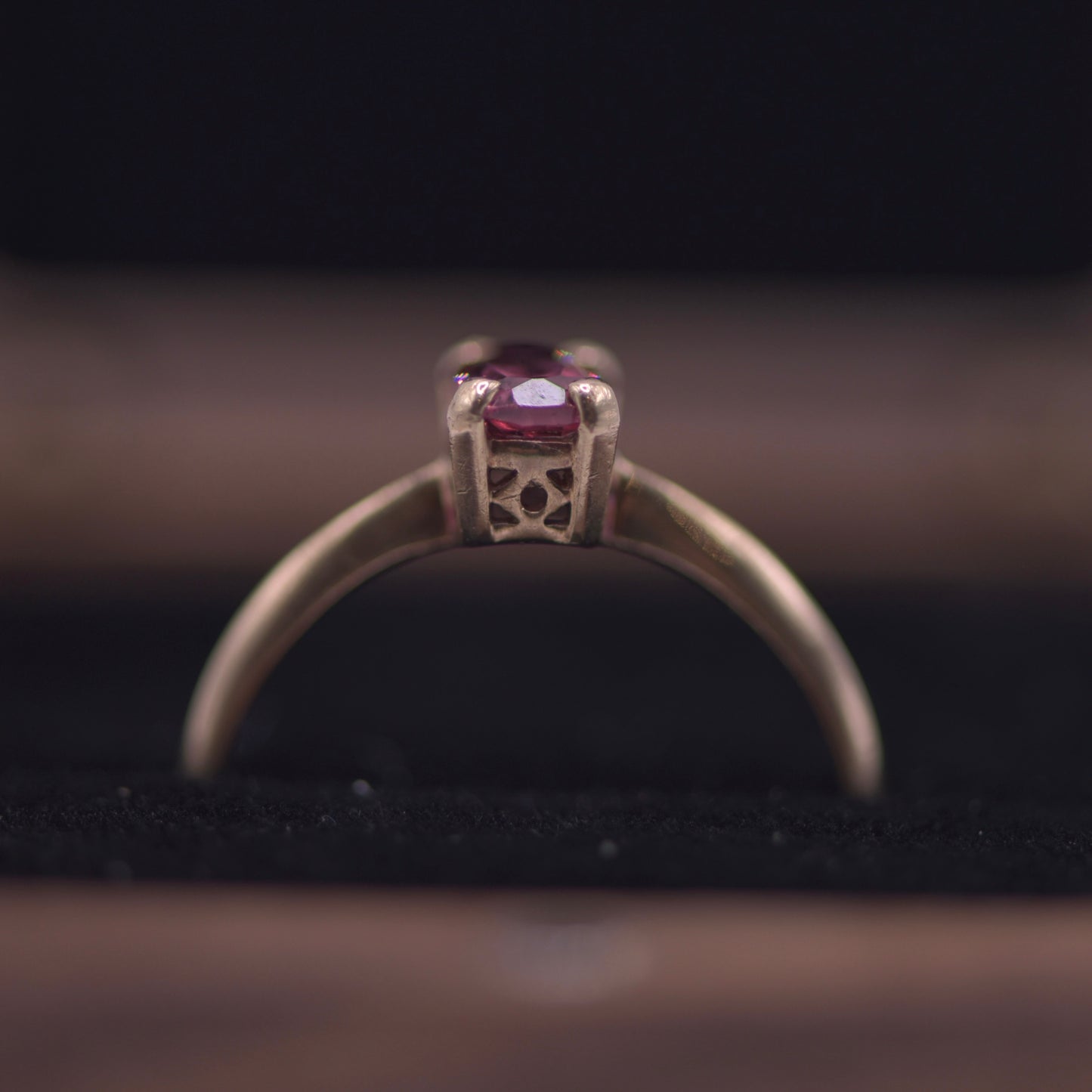 9ct Australian garnet