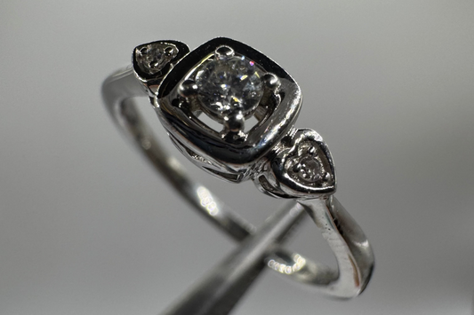 Katie - Sterling silver and diamond ring with hearts